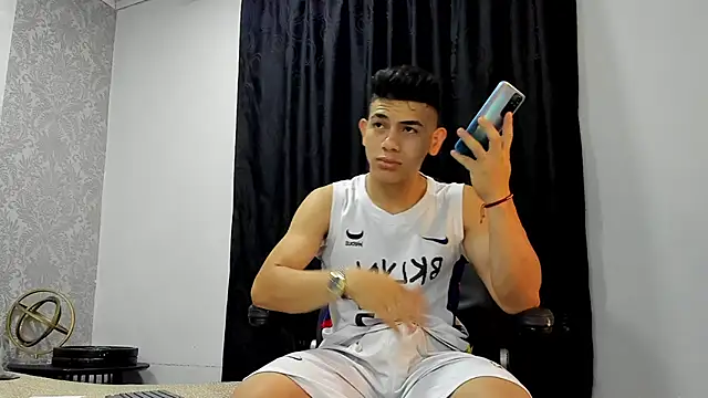 Snapshot of andrew_rose_ chatting on March 10, 2025, 3:20 pm andrew rose online show from March 10, 2025, 3:20 pm