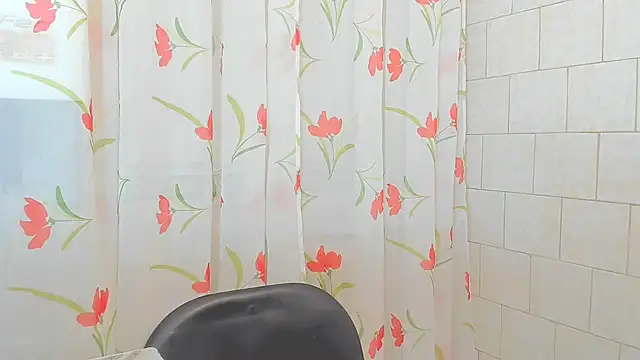 Adelamilfsex online show from March 3, 2025, 9:37 pm