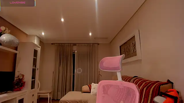 Snapshot of bella_apont chatting on October 15, 2025, 9:48 pm bella apont online show from October 15, 2025, 9:48 pm