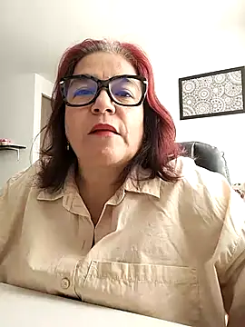 Snapshot of MARIANMILLS__ chatting on March 17, 2025, 12:57 pm MARIANMILLS   online show from March 17, 2025, 12:57 pm