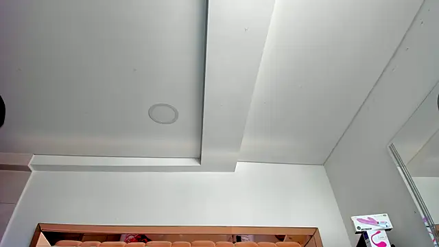 Snapshot of emilyparkerr01 chatting on March 2, 2025, 2:10 pm emilyparkerr01 online show from March 2, 2025, 2:10 pm