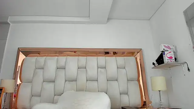 Snapshot of emilyparkerr01 chatting on March 3, 2025, 11:14 pm emilyparkerr01 online show from March 3, 2025, 11:14 pm