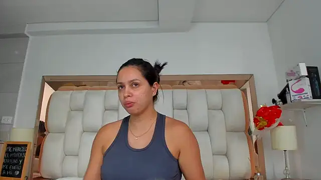 Snapshot of emilyparkerr01 chatting on September 10, 2025, 9:37 pm emilyparkerr01 online show from September 10, 2025, 9:37 pm