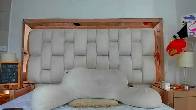 Snapshot of emilyparkerr01 chatting on October 10, 2025, 9:47 pm emilyparkerr01 online show from October 10, 2025, 9:47 pm