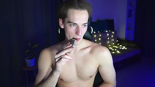 Litmate online show from November 12, 2025, 11:03 pm