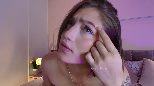 Snapshot of Giaa_Ross chatting on February 24, 2025, 11:54 am Giaa Ross online show from February 24, 2025, 11:54 am