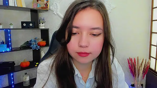 Snapshot of Lina_Brownie chatting on December 21, 2024, 5:14 am Lina Brownie online show from December 21, 2024, 5:14 am