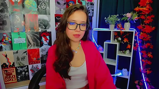 Snapshot of Lina_Brownie chatting on December 26, 2024, 5:04 am Lina Brownie online show from December 26, 2024, 5:04 am