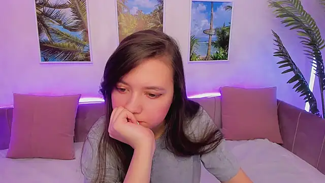 Snapshot of Lina_Brownie chatting on January 15, 2025, 5:40 am Lina Brownie online show from January 15, 2025, 5:40 am