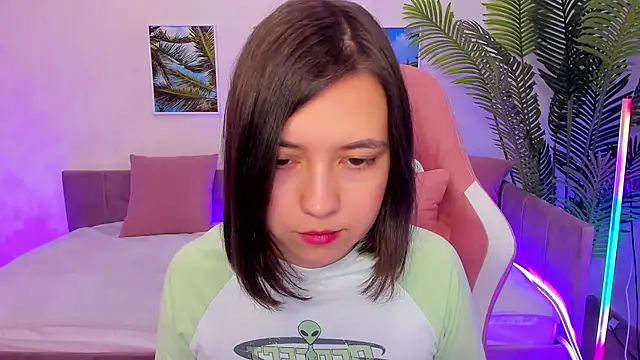 Snapshot of Lina_Brownie chatting on February 18, 2025, 5:53 am Lina Brownie online show from February 18, 2025, 5:53 am