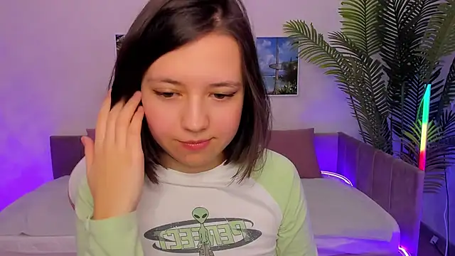 Snapshot of Lina_Brownie chatting on February 22, 2025, 7:56 am Lina Brownie online show from February 22, 2025, 7:56 am