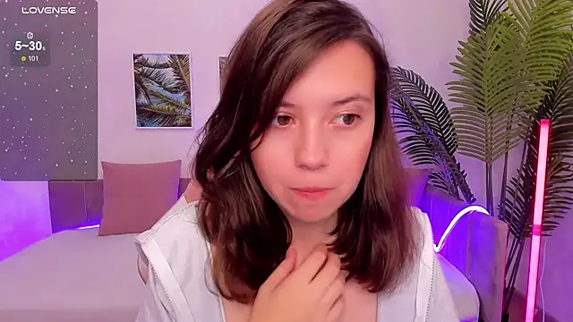 Snapshot of Lina_Brownie chatting on September 21, 2025, 2:35 am Lina Brownie online show from September 21, 2025, 2:35 am