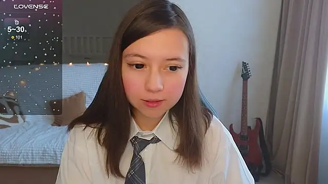 Snapshot of Lina_Brownie chatting on October 19, 2025, 4:13 am Lina Brownie online show from October 19, 2025, 4:13 am