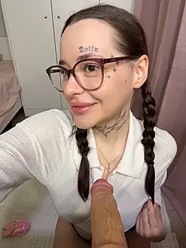 Snapshot of fuckdoll_18 chatting on November 30, 2025, 8:18 am fuckdoll 18 online show from November 30, 2025, 8:18 am