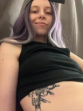 Snapshot of RinaMood chatting on February 5, 2025, 2:26 pm RinaMood online show from February 5, 2025, 2:26 pm