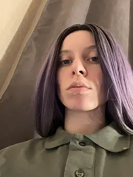 Snapshot of RinaMood chatting on March 5, 2025, 11:17 am RinaMood online show from March 5, 2025, 11:17 am