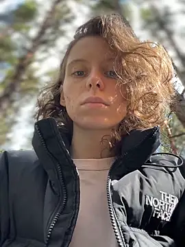 Snapshot of RinaMood chatting on September 10, 2025, 4:12 am RinaMood online show from September 10, 2025, 4:12 am