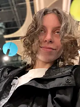 Snapshot of RinaMood chatting on September 25, 2025, 4:27 am RinaMood online show from September 25, 2025, 4:27 am