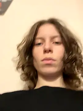 Snapshot of RinaMood chatting on October 10, 2025, 10:47 am RinaMood online show from October 10, 2025, 10:47 am