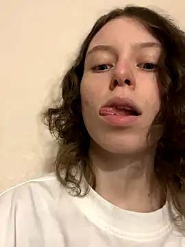 Snapshot of RinaMood chatting on October 12, 2025, 10:25 am RinaMood online show from October 12, 2025, 10:25 am