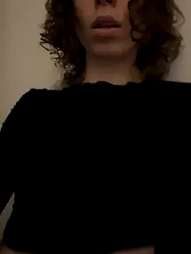 Snapshot of RinaMood chatting on October 31, 2025, 1:23 pm RinaMood online show from October 31, 2025, 1:23 pm