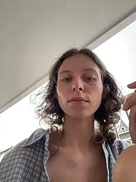 Snapshot of RinaMood chatting on November 25, 2025, 3:28 am RinaMood online show from November 25, 2025, 3:28 am