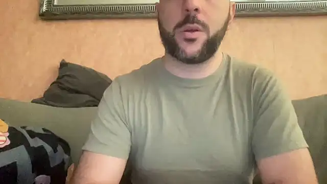 Snapshot of RedDante89 chatting on February 6, 2025, 8:18 am RedDante89 online show from February 6, 2025, 8:18 am