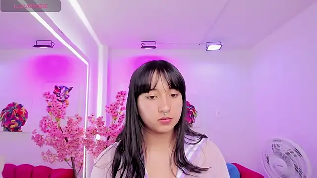 Miss dolly  online show from February 13, 2025, 12:32 pm