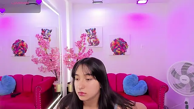 Miss dolly  online show from March 3, 2025, 12:16 pm