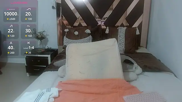 lindaesmeralda online show from November 3, 2025, 2:51 pm