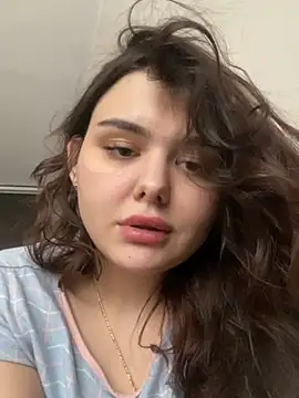 Snapshot of NikaMur chatting on December 27, 2024, 8:24 am NikaMur online show from December 27, 2024, 8:24 am