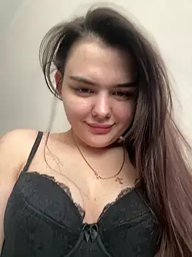 Snapshot of NikaMur chatting on February 18, 2025, 3:31 am NikaMur online show from February 18, 2025, 3:31 am