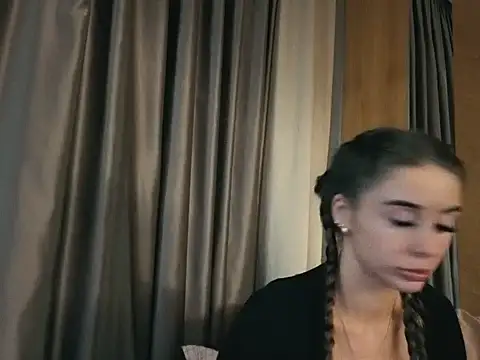 your bunnygirl online show from October 24, 2025, 6:15 pm