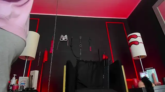 CharlotteScotte online show from September 15, 2025, 11:43 am