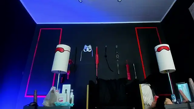 CharlotteScotte online show from December 15, 2025, 11:58 am