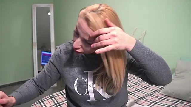 CelineConner online show from January 9, 2025, 5:13 am