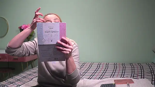 CelineConner online show from January 12, 2025, 10:43 pm