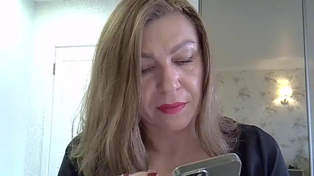 Snapshot of Alexandra-Rosee chatting on November 20, 2025, 6:24 am Alexandra-Rosee online show from November 20, 2025, 6:24 am