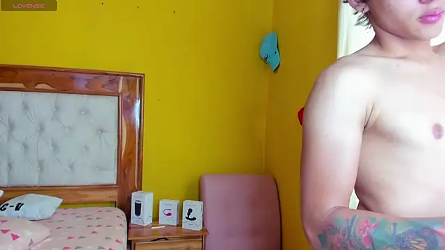 Snapshot of Edwars_03 chatting on January 16, 2025, 4:18 pm Edwars 03 online show from January 16, 2025, 4:18 pm