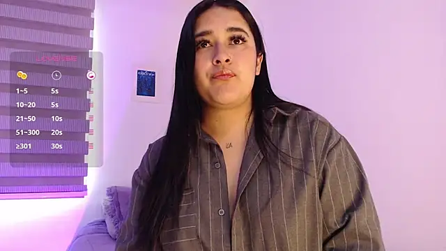 Snapshot of Megan_FE chatting on October 3, 2025, 3:31 pm Megan FE online show from October 3, 2025, 3:31 pm