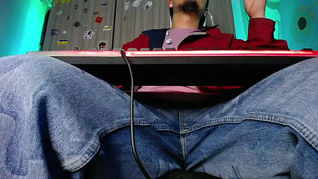 zacwatson  online show from January 18, 2025, 9:02 am