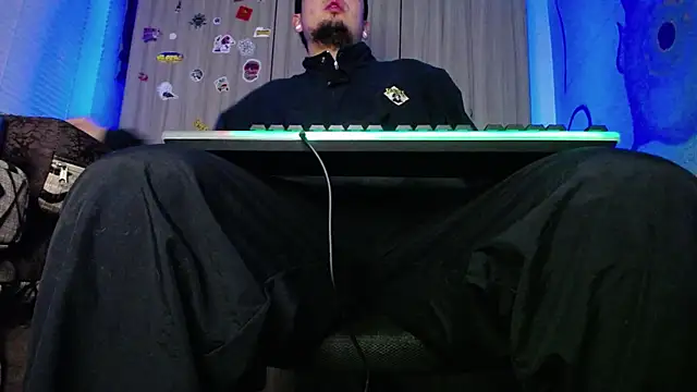 zacwatson  online show from February 14, 2025, 3:54 am