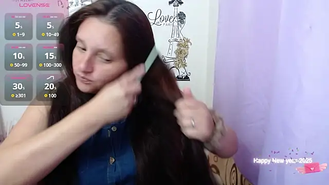 CristialJones  online show from January 23, 2025, 1:56 pm