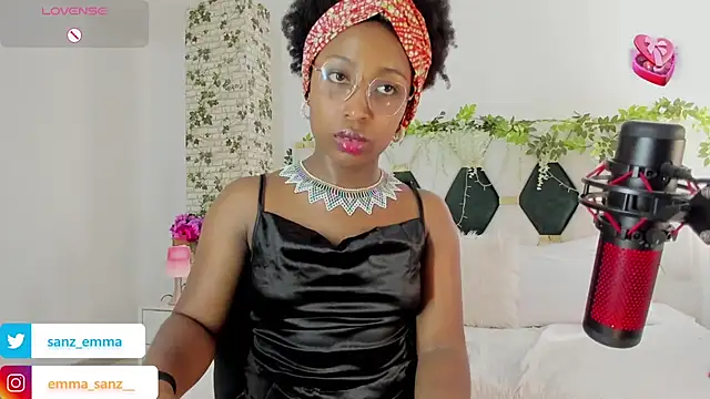 Snapshot of EmmaSanzz_ chatting on January 28, 2025, 2:53 pm EmmaSanzz online show from January 28, 2025, 2:53 pm