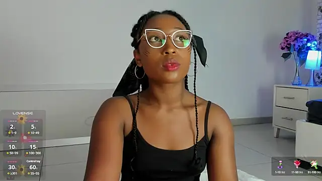 Snapshot of EmmaSanzz_ chatting on March 20, 2025, 11:27 am EmmaSanzz online show from March 20, 2025, 11:27 am