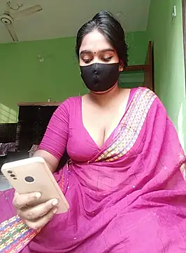 Snapshot of Kotha_-Moni chatting on December 5, 2024, 9:17 am Kotha -Moni online show from December 5, 2024, 9:17 am