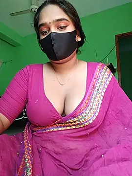 Snapshot of Kotha_-Moni chatting on December 18, 2024, 7:47 am Kotha -Moni online show from December 18, 2024, 7:47 am