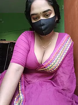 Snapshot of Kotha_-Moni chatting on December 24, 2024, 1:38 am Kotha -Moni online show from December 24, 2024, 1:38 am