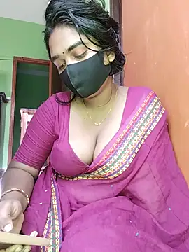 Snapshot of Kotha_-Moni chatting on December 24, 2024, 4:44 am Kotha -Moni online show from December 24, 2024, 4:44 am