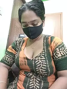 Snapshot of Kotha_-Moni chatting on January 3, 2025, 11:46 am Kotha -Moni online show from January 3, 2025, 11:46 am